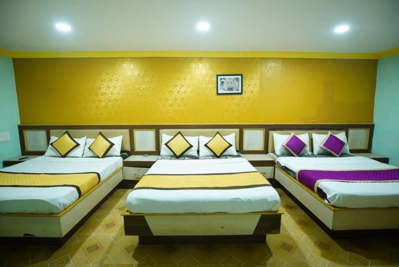 Ooty Vpr Residency Hotell Exteriör bild
